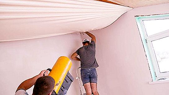 Trabajar como instalador de techos suspendidos: demanda, pros y contras, revisiones