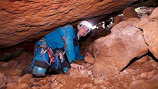 Speleologist - ki ez? Mit csinál egy barlang? Mit tanul egy barlang?
