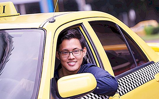 Com treballar en taxi: serveis per a dispositius, condicions necessàries i consells per a principiants, com guanyar més