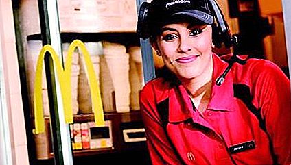 Locuri de muncă la McDonalds. Răspunsurile unui angajat obișnuit